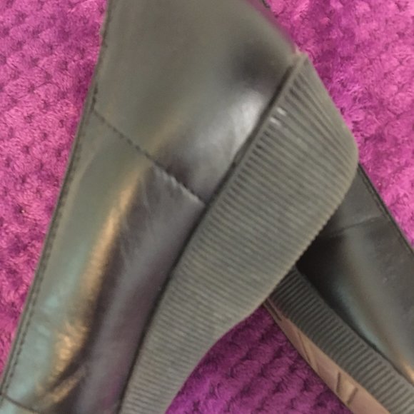 Softspots - Picture 3 of 5